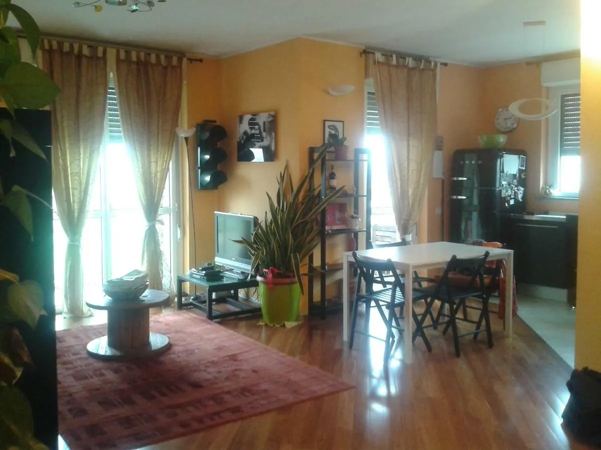Milano Certosa Apartment 0*, Milan Italy